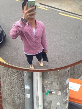 「ZARA（ザラ）のアイテム（シャツ/ブラウス、レッド系）」を使った、정형진さんの秋コーディネート