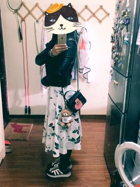 「アイテム（キーホルダー）」を使った、annie_jingさん（レディース・167cm）の秋コーディネート