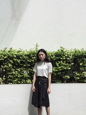 「AMONG（アマング）のアイテム」を使った、Kelly Hsuさん（レディース・164cm）の秋コーディネート