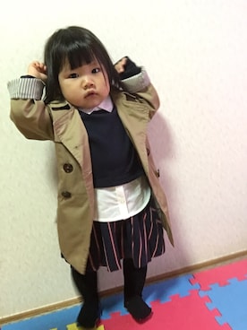 「おとなしめ」｜「アイテム（トレンチコート）」を使った、あずささん（キッズ・70cm）の秋コーディネート