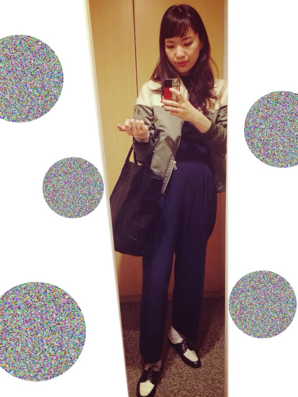 「PHENOMENON、MA-1、YVES SAINT LAURENT、vintage、carven」｜「ZARAのアイテム（Tシャツ/カットソー、ブラック系）」を使った、MARIETAKEDAさん（レディース・170cm）の春コーディネートの1枚目の写真
