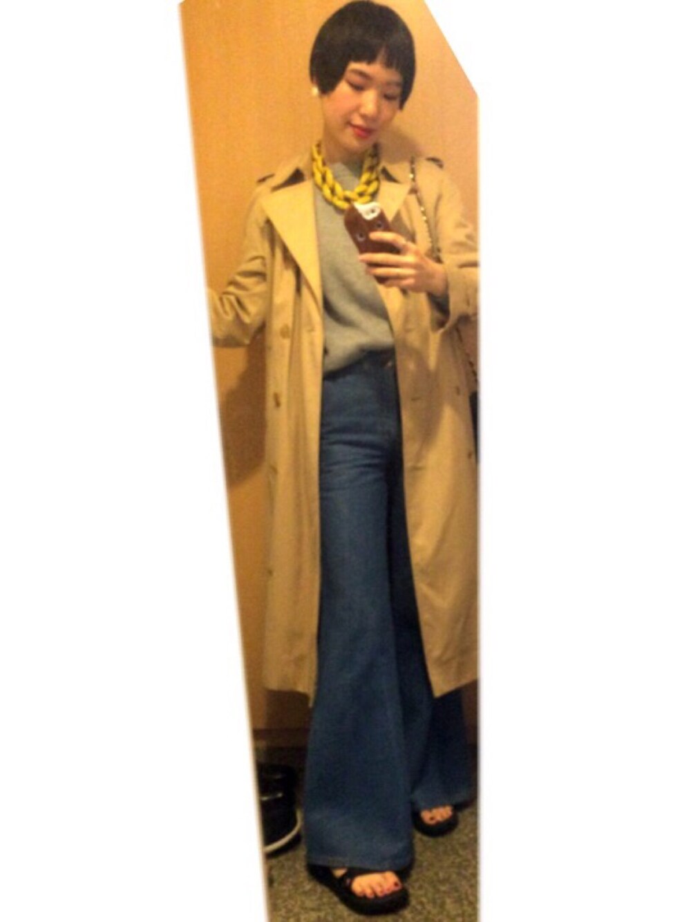「LIVE、DIANNABROUSSARD、デニム、フレアデニム、TORO、vintage」｜「VINTAGEのアイテム（デニムパンツ、ブルー系）」を使った、MARIETAKEDAさん（レディース・170cm）の春コーディネートの1枚目の写真