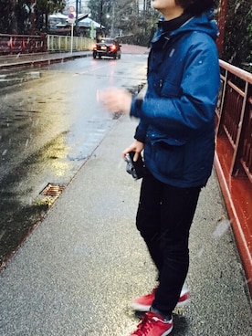 「アイテム（マウンテンパーカー、ブルー系）」を使った、arkheさん（メンズ・176cm）の冬コーディネート