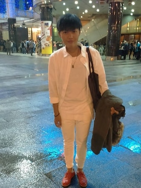 「5（ファイブ）のアイテム（その他シューズ）」を使った、安藤祐維さん（レディース・157cm）の秋コーディネート