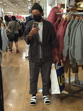 「pizza cut five（ピザカットファイブ）のアイテム（パンツ）」を使った、安藤祐維さん（レディース・157cm）の冬コーディネート