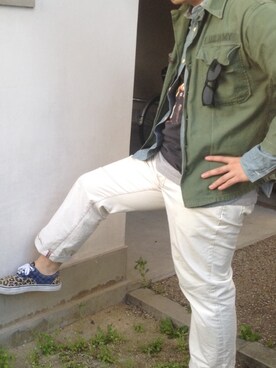 「beautiful people」｜「アイテム（ミリタリージャケット）」を使った、Shuhei Iwashitaさん（メンズ・173cm）の春コーディネート