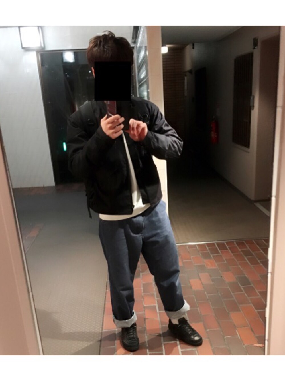 「adidasのオリジナルス スーパースター80s [SUPERSTAR 80s]（スニーカー、ブラック系）」を使った、yamaさん（メンズ・175cm）の秋コーディネートの1枚目の写真
