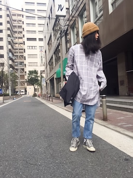 「TALKING ABOUT THE ABSTRACTION（トーキング　アバウト　ジ　アブストラクション）のアイテム（デニムパンツ）」を使った、松浦さん（メンズ・173cm）の春コーディネート
