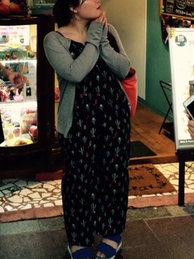 「アイテム（トートバッグ、オレンジ系）」を使った、ELKさん（レディース・156cm）の春コーディネート