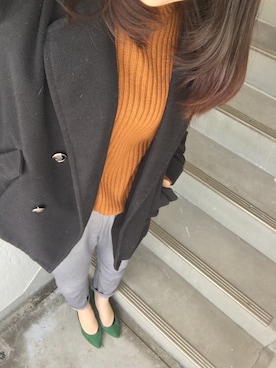 「グレーパンツ」｜ゆきまきさん（レディース・169cm）の冬コーディネート