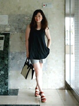 「ISABEL MARANT（イザベルマラン）のアイテム（サンダル）」を使った、ヨウコさん（レディース・161cm）の夏コーディネート