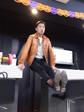 「アイテム（ライダースジャケット）」を使った、杉本 甲児さん（メンズ・178cm）の秋コーディネート