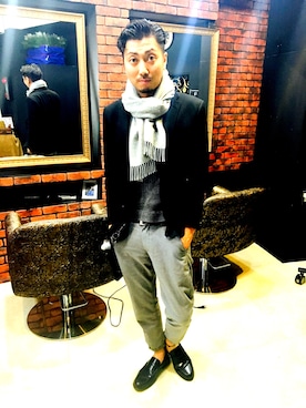 「アイテム（マフラー）」を使った、杉本 甲児さん（メンズ・178cm）の春コーディネート