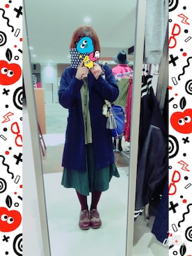 「Design Tshirts Store graniph（デザイン　ティーシャツ　ストア　グラニフ）のアイテム（チェスターコート）」を使った、やざこさん（レディース・155cm）の秋コーディネート