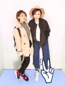 「蛍光カラー」｜「アイテム（トレンチコート）」を使った、RIEKOさん（レディース・150cm）の春コーディネート