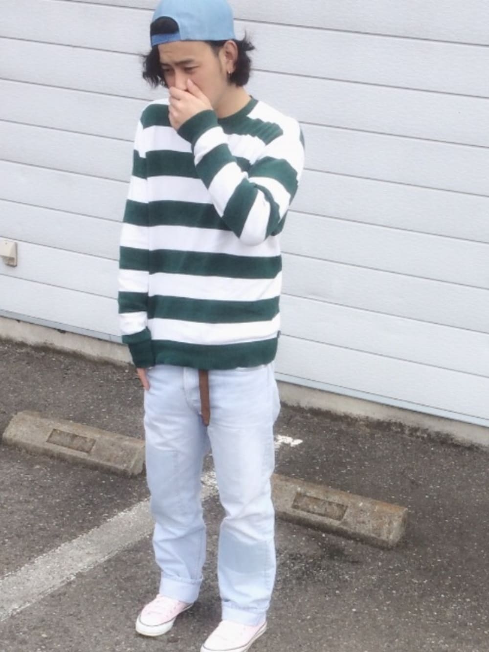 「Supreme のアイテム（Tシャツ/カットソー、グリーン系）」を使った、りょうきさん（メンズ・172cm）の春コーディネートの1枚目の写真