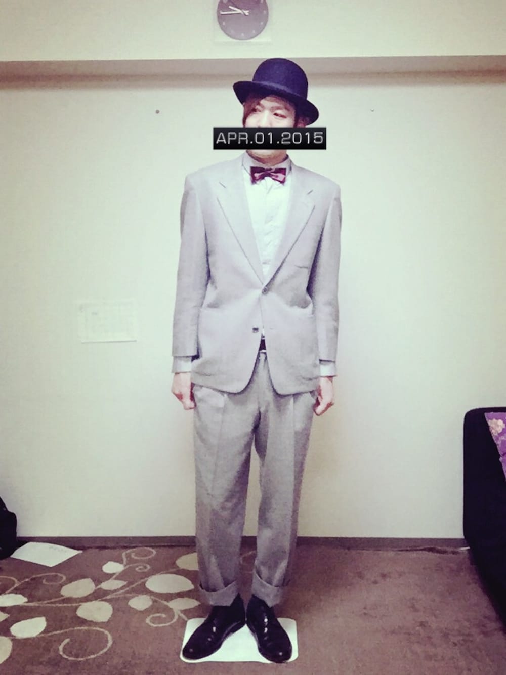 ISSEY MIYAKEのセットアップ（グレー系）を使ったメンズ人気