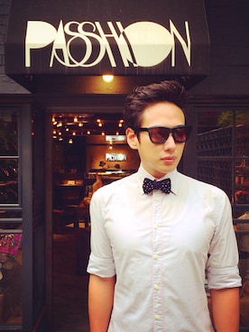 「KUBORAUMのアイテム（サングラス、ブラック系）」を使った、Samuel Lienさん（メンズ・179cm）の夏コーディネート