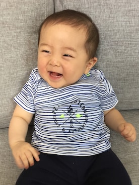 「PETIT BATEAU（プチバトー）のブルーボーダープリント半袖Ｔシャツ（Tシャツ/カットソー、ホワイト系）」を使った、︎masanpaさん（キッズ・90cm）の夏コーディネート