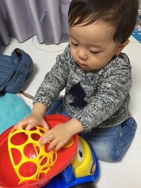「ZARA KIDSのアイテム（ニット/セーター、ブラック系）」を使った、︎masanpaさん（キッズ・90cm）の秋コーディネート