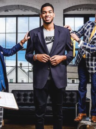Karl Anthony Towns is wearing NIKE
