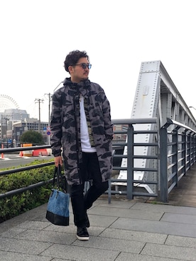 「海」｜「アイテム（その他アウター）」を使った、T.TAKAHIROさん（メンズ・173cm）の春コーディネート