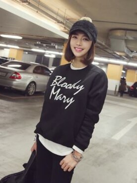 「holiday」｜「アイテム（スウェット）」を使った、Seoulgreatさん（レディース・163cm）の冬コーディネート