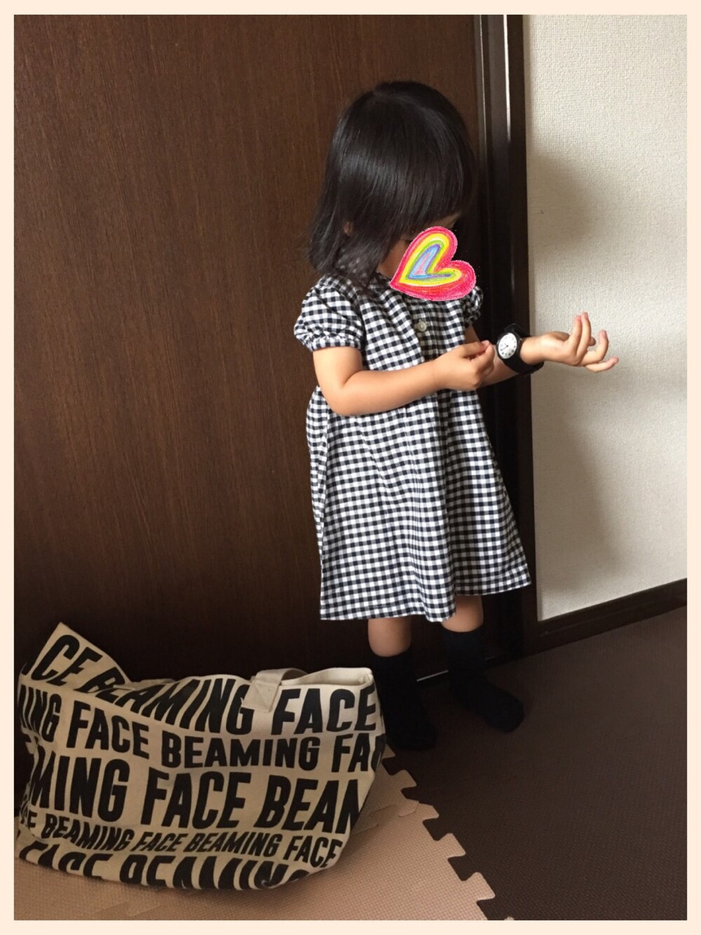 「おうち」｜「CASIOのアイテム（アナログ腕時計、ブラック系）」を使った、satohiさん（キッズ・80cm）の夏コーディネートの1枚目の写真