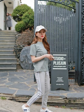 「2PER（2プロ）のアイテム」を使った、2perさん（レディース・161cm）の春コーディネート