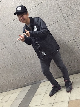 「大学」｜「アイテム（帽子）」を使った、katsutoさん（メンズ・178cm）の秋コーディネート