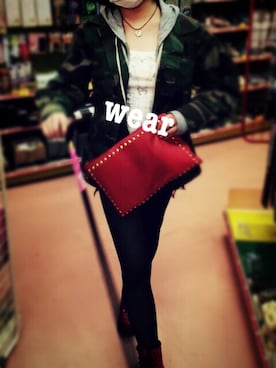 「アイテム（デニムパンツ、レッド系）」を使った、mamさん（レディース・158cm）の春コーディネート