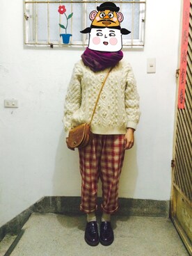 「古着のアイテム（ニット/セーター、ホワイト系）」を使った、hsinさん（レディース・155cm）の冬コーディネート