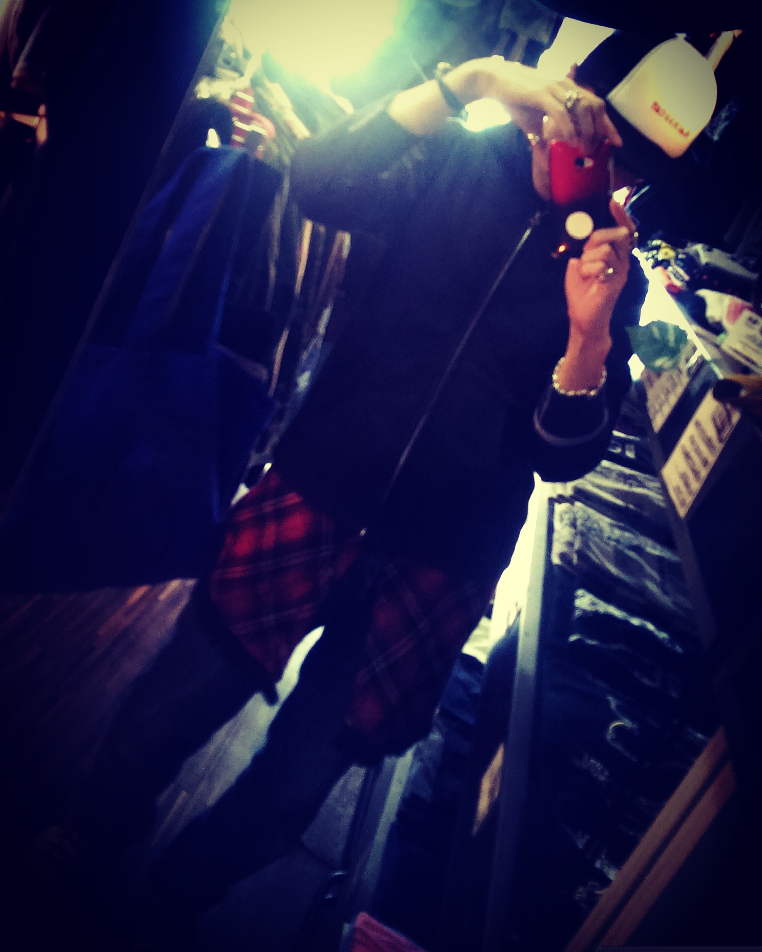 「Tシャツ、yohjiyamamoto、Taiwan、THE NORTH FACE、YAECA、Y-3、TODAYFUL、teva、TAIPEI、Tシャツ×デニム」｜「BLACK CAT　ジャージ（その他アウター、ブラック系）」を使った、愛知　BLACKCATヒロさん（メンズ・168cm）の秋コーディネートの1枚目の写真