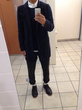 「STUDIOUS（ステュディオス）のアイテム（チェスターコート、ブルー系）」を使った、わーさん（メンズ・175cm）の冬コーディネート