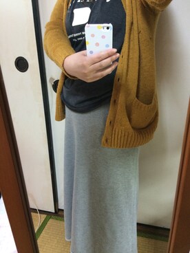 「GU（ジーユー）のアイテム（Tシャツ/カットソー、ブラック系）」を使った、72meさん（レディース・147cm）の春コーディネート