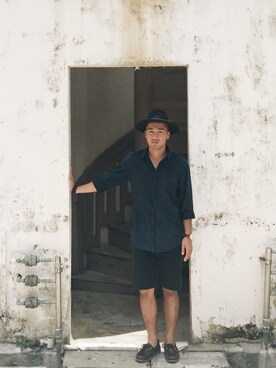 「PULL&BEAR（プルアンドベア）のアイテム（シャツ/ブラウス）」を使った、Wenceslaus Zadokさん（メンズ・173cm）の冬コーディネート