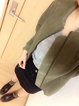 「迷彩柄」｜「アイテム（ブルゾン）」を使った、okaさん（レディース・160cm）の秋コーディネート