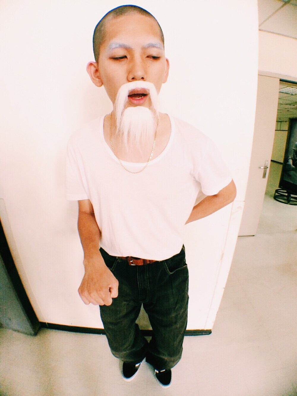 「old school、egg、WEARBOOKエントリー」｜「VANSのアイテム（その他シューズ、ブラック系）」を使った、連思博（EggEgg)さん（メンズ・176cm）の春コーディネートの1枚目の写真