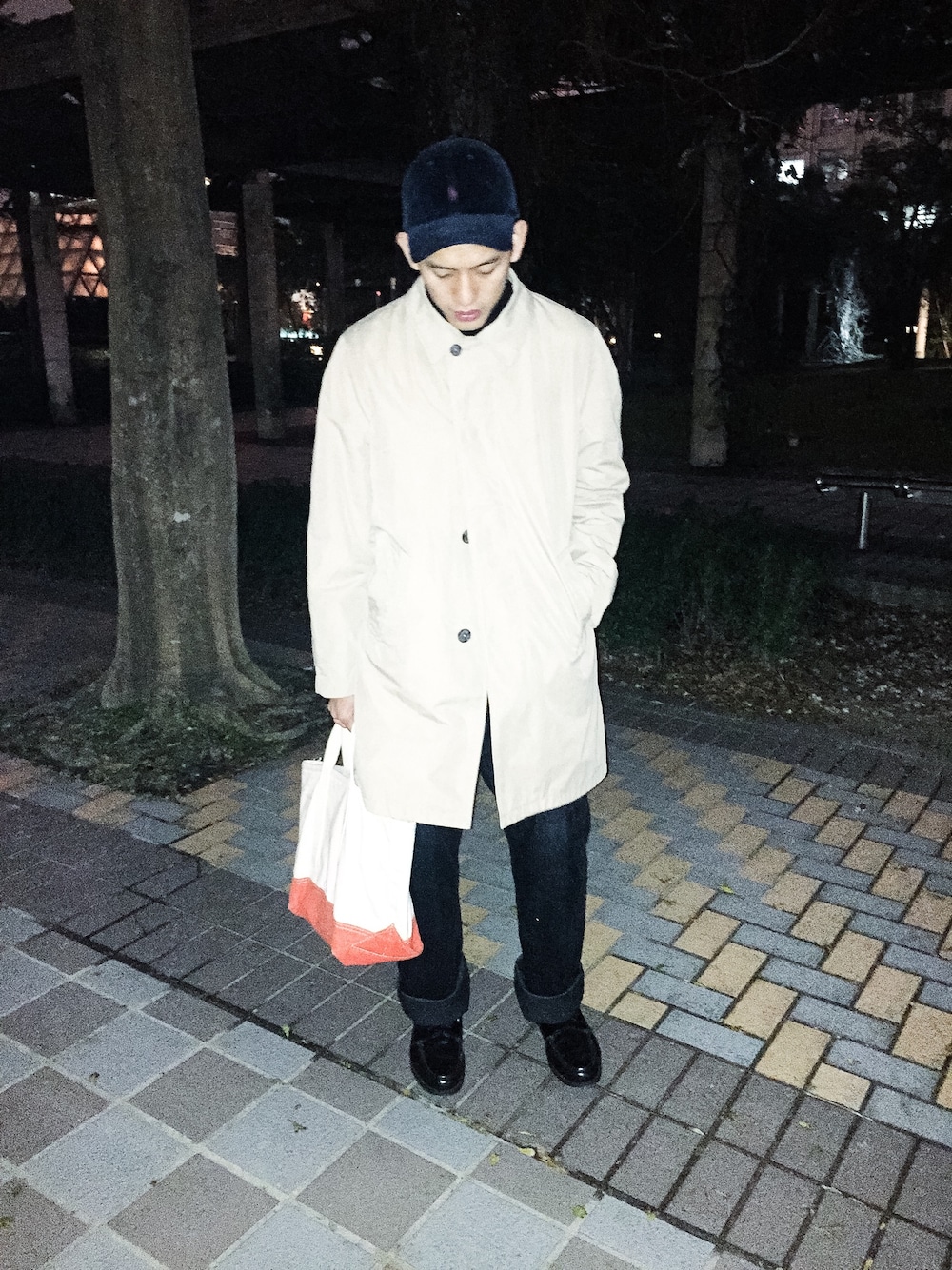「Polo Ralph Lauren、nautica、OriginalFake、CAMPER、steele、egg、WEARBOOKエントリー」｜「CAMPERのアイテム（その他シューズ、ブラック系）」を使った、連思博（EggEgg)さん（メンズ・176cm）の冬コーディネートの1枚目の写真