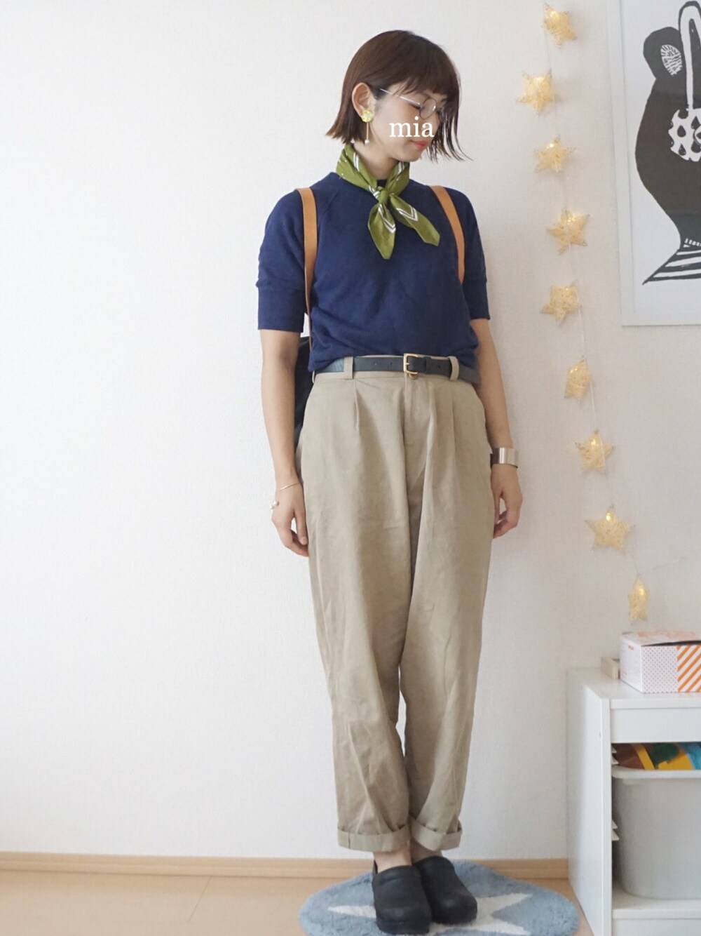 「秋コーデ、大人カジュアル、ラフ、ootd、秋、YAECA、fashion、チノパン、大人コーデ」｜「Steven Alanの＜Steven Alan＞PIECE DYE SWEAT SHORT SLEEVE/ｽｳｪｯﾄо:（Tシャツ/カットソー、ブルー系）」を使った、ｍｉａ＊さん（レディース・160cm）の秋コーディネートの1枚目の写真