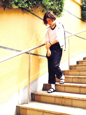 「サンダルに靴下」｜MINNETONKASTOREなんばパークス店さん（レディース・158cm）の春コーディネート