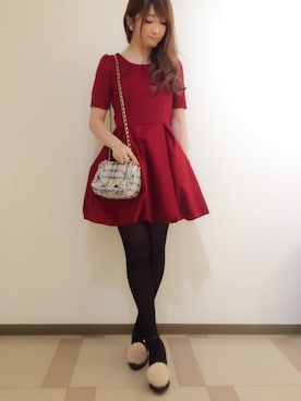 「Supreme.La.La.（シュープリームララ）のウールバルーンワンピ（ワンピース、レッド系）」を使った、Hikaru Mitomeさん（レディース・166cm）の冬コーディネート