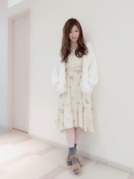 「Supreme.La.La.（シュープリームララ）のアイテム（サンダル）」を使った、Hikaru Mitomeさん（レディース・166cm）の秋コーディネート