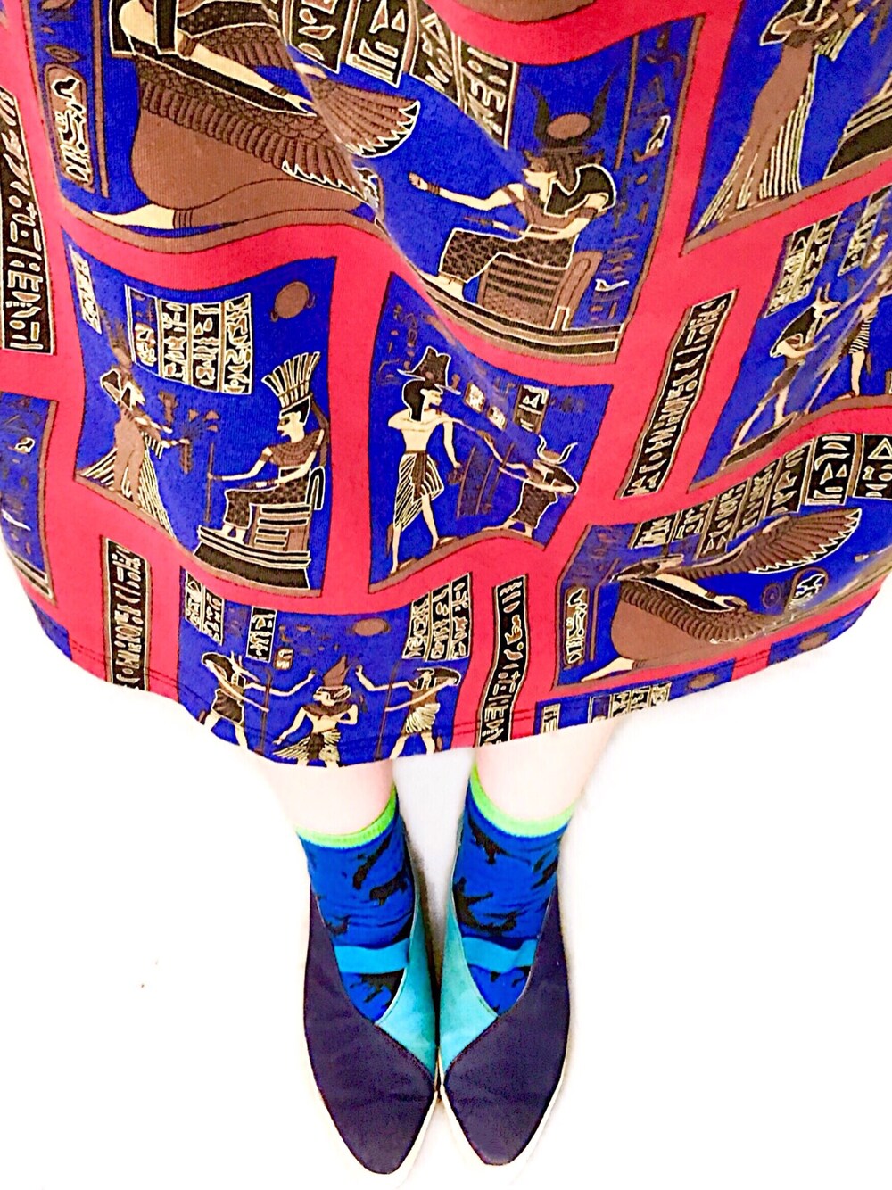 「summer、夏、ラクチンコーデ、ビックT、ビックシルエット、コンバース、柄×柄、柄ソックス、恐竜、カラフル」｜「VINTAGEのアイテム（Tシャツ/カットソー、その他）」を使った、kquri_KQURIOUSさん（レディース・163cm）の夏コーディネートの1枚目の写真