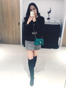 「Acne Studios（アクネストゥディオズ）のアイテム（スカート）」を使った、Melody Juiさん（レディース・168cm）の冬コーディネート