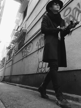 「sulvam（サルバム）のアイテム（チェスターコート）」を使った、Y.chiyoさん（メンズ・180cm）の秋コーディネート