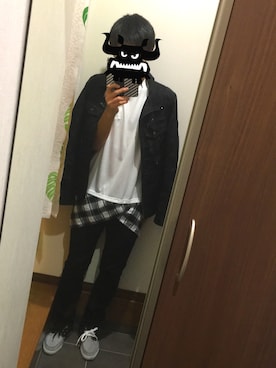 「satisfaction guaranteed（サティスファクションギャランティード）のアイテム」を使った、りょーさん（メンズ・168cm）の秋コーディネート