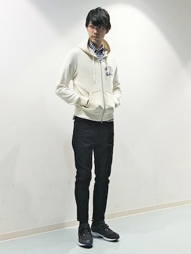 「アイテム（デニムパンツ）」を使った、TAKEKAWAさん（メンズ・187cm）の春コーディネート