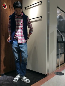 「アイテム（デニムパンツ）」を使った、TAKEKAWAさん（メンズ・187cm）の春コーディネート