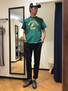 「アイテム（チノパンツ）」を使った、TAKEKAWAさん（メンズ・187cm）の夏コーディネート